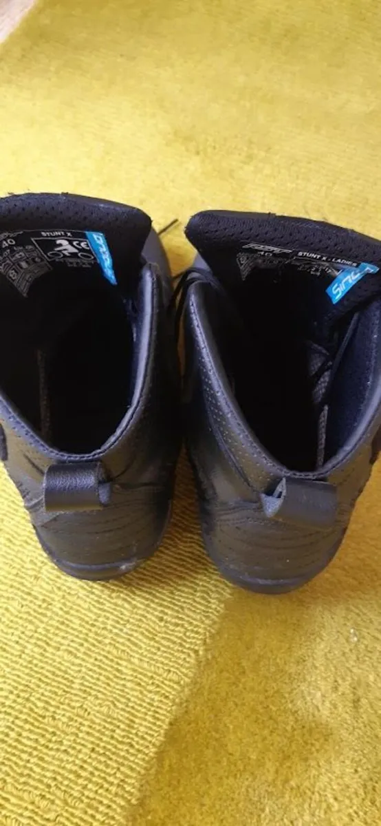 Shoes - Image 2