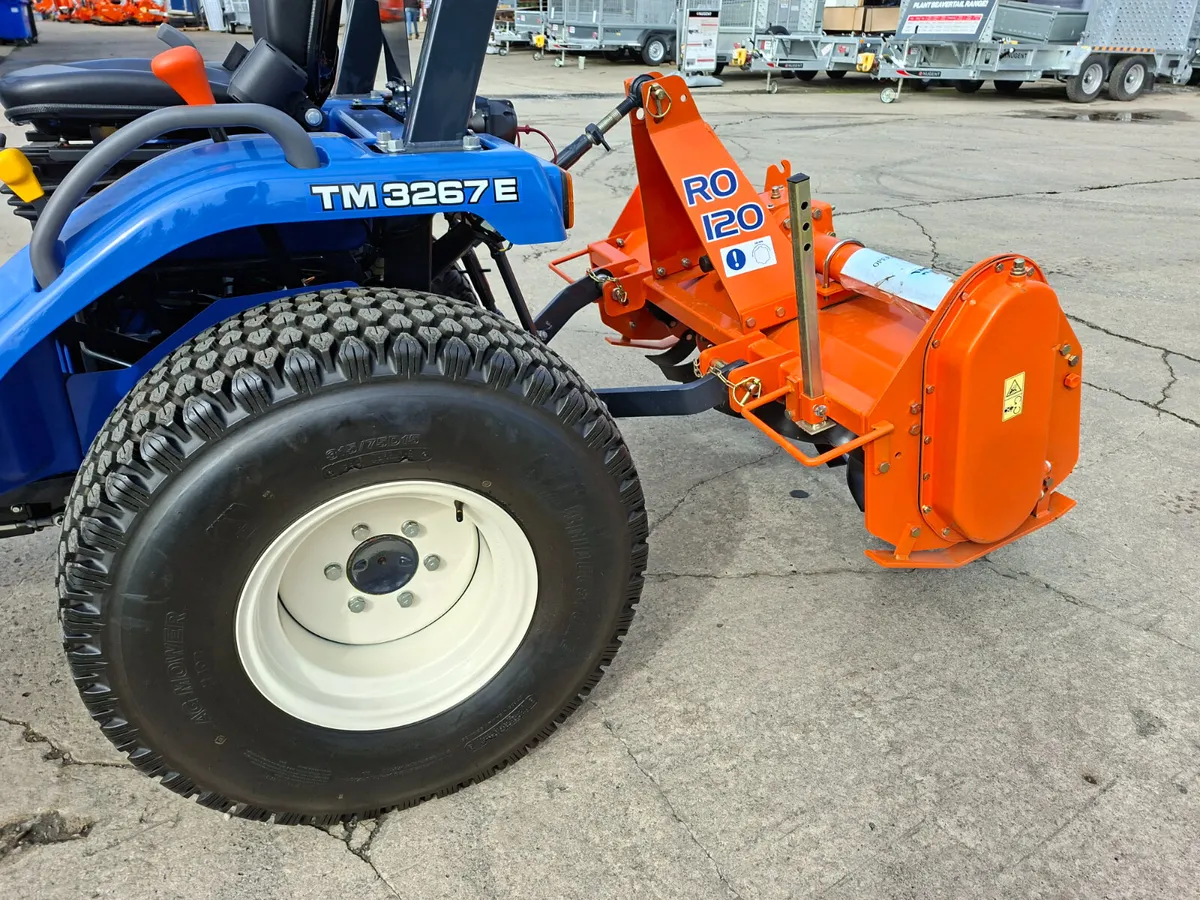 Iseki TM3267 Compact Tractor FREE ROTAVATOR - Image 3