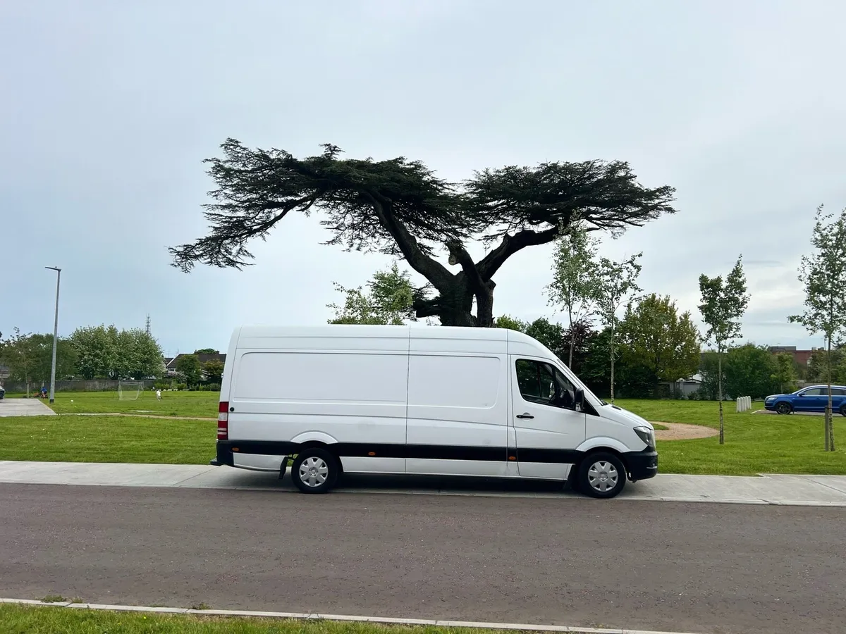 2015 Mercedes 316cdi lwb 6600 - Image 2