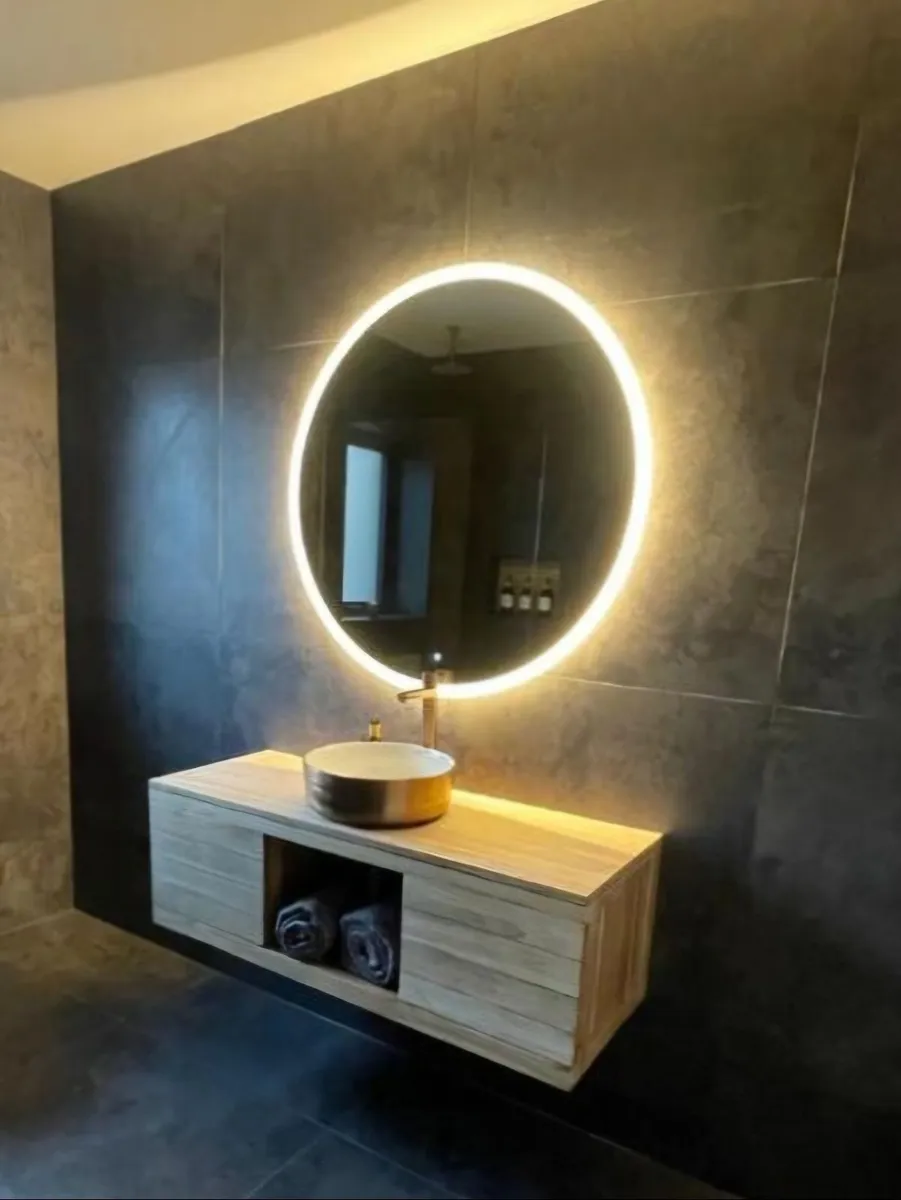 LED Bathroom Mirrors Ensuite Many Sizes and Shapes - Image 3