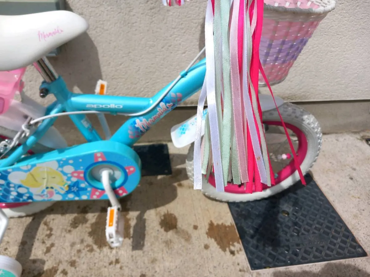 Kids mermaid bike size 14 inch wheels. - Image 4