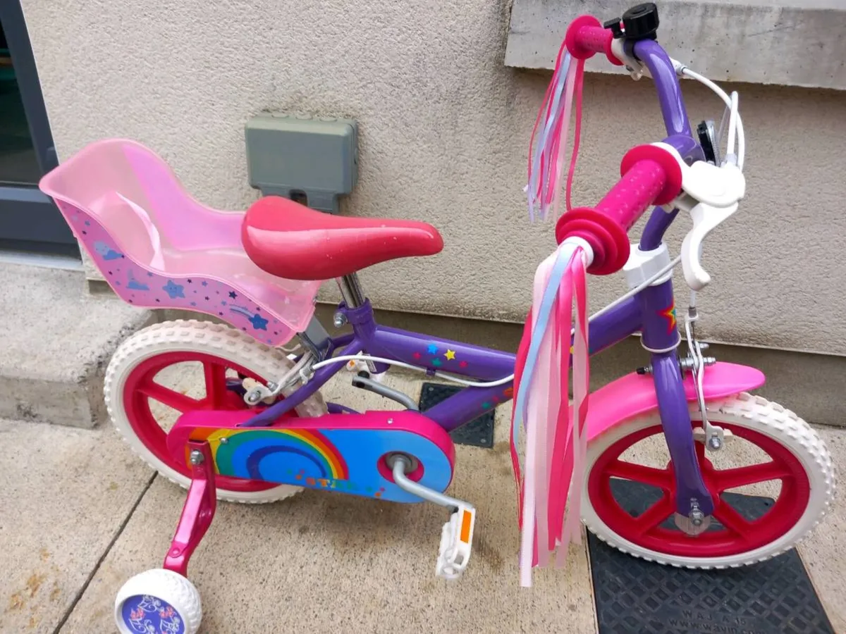 Kids star bike size 14 inch wheels - Image 1