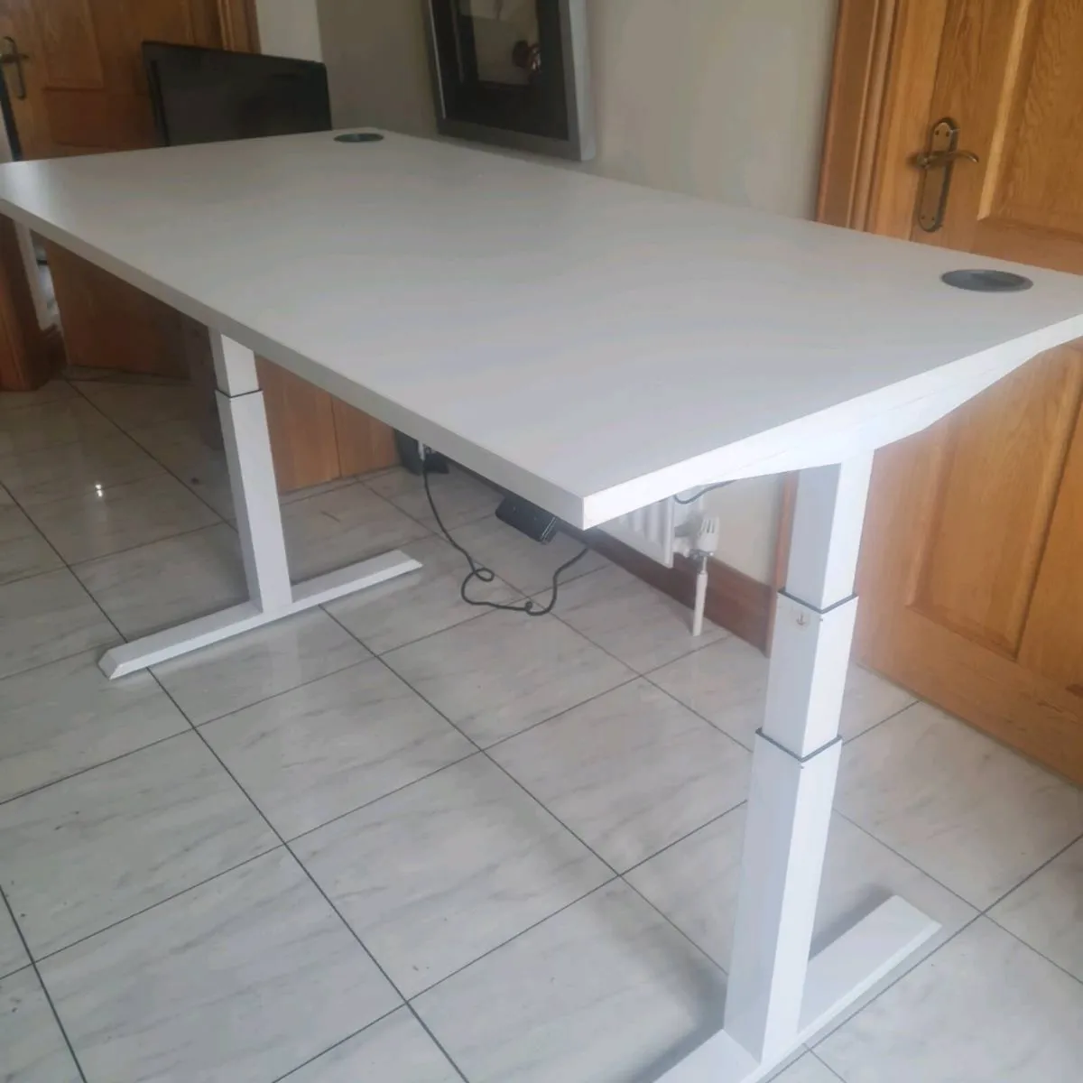 Actiforce White electric sit stand desk - Image 2