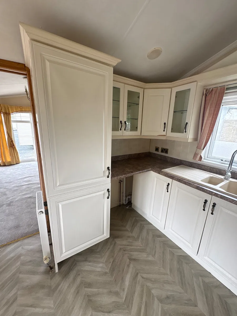 LUXURY RESIDENTIAL SPEC LODGE!! - Image 3