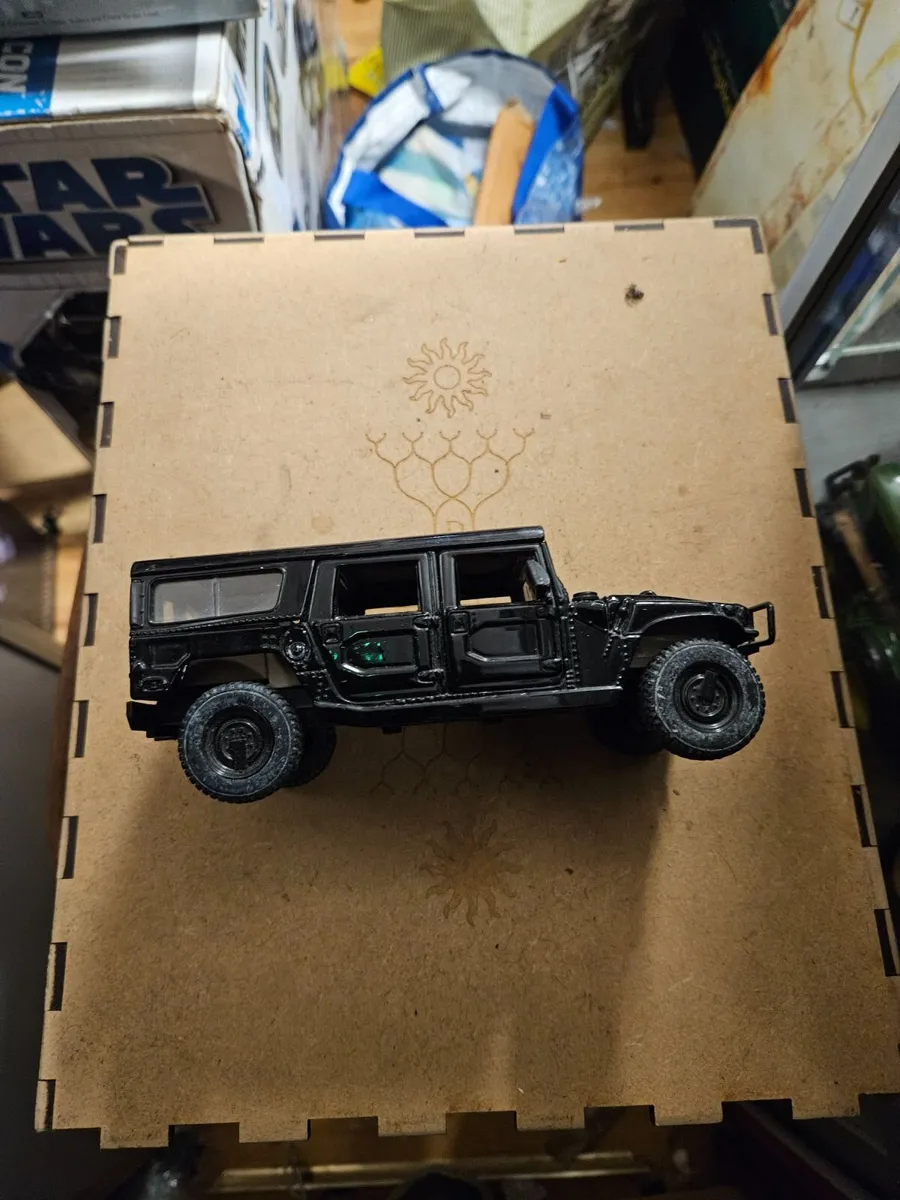 Corgi Maisto Hummer 1 24 - Image 4