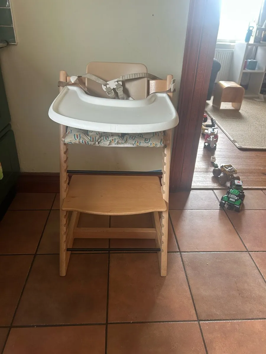 Tripp trapp chair and accessories - Image 1