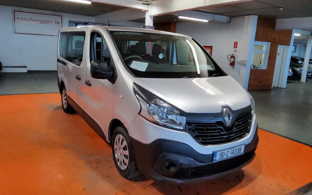 Renault Trafic 2015 - Image 1