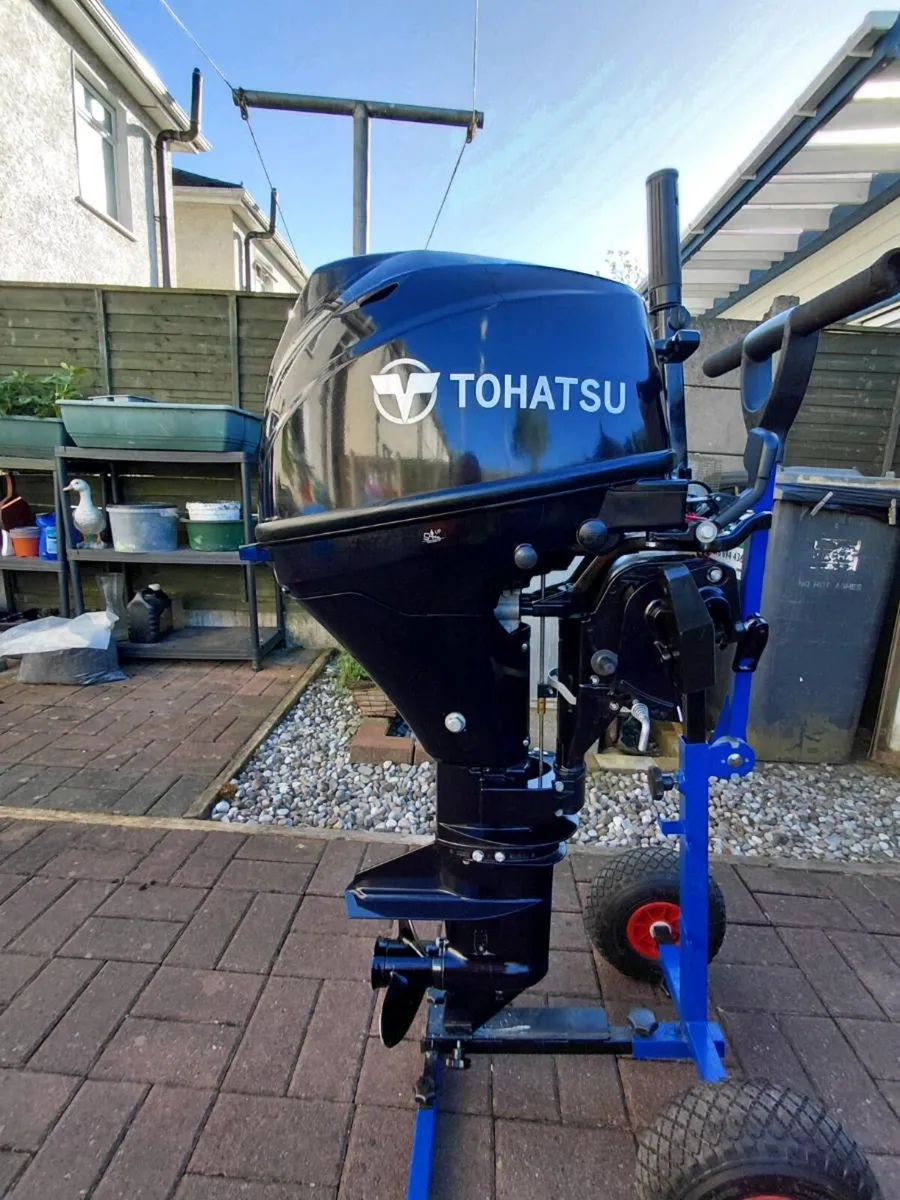Outboard engine - Image 2