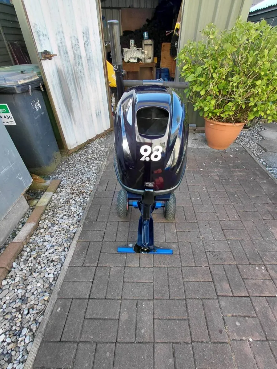 Outboard engine - Image 3