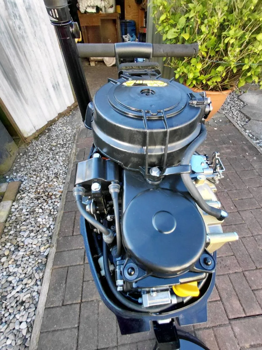 Outboard engine - Image 4