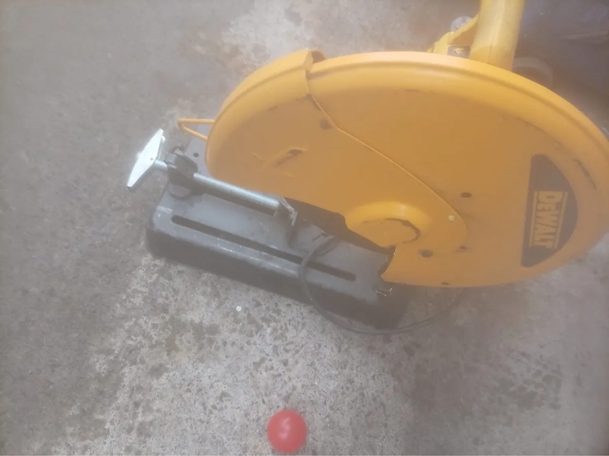 Dewalt chop saw - Image 2