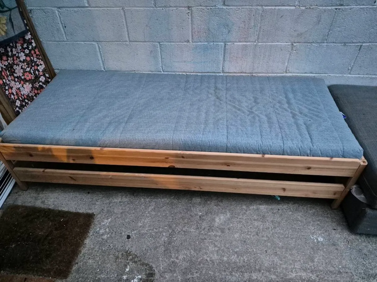 Stacking bed frame Ikea - Image 1