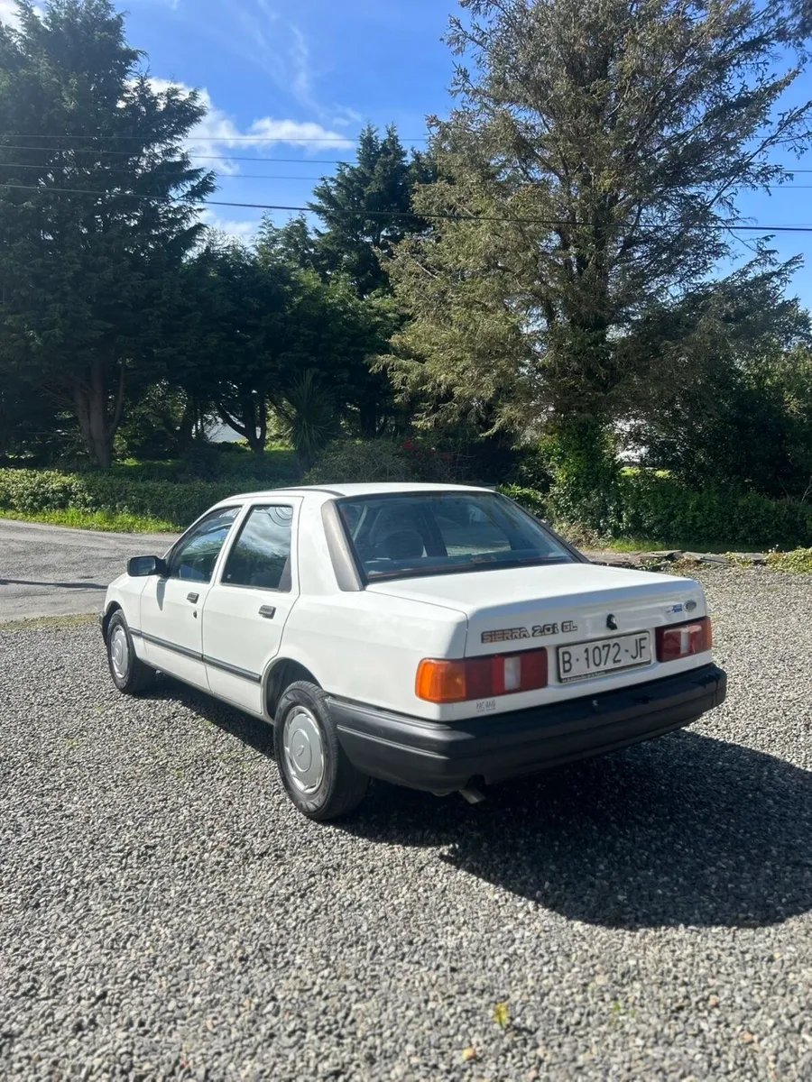 Ford Sierra 1988 - Image 3