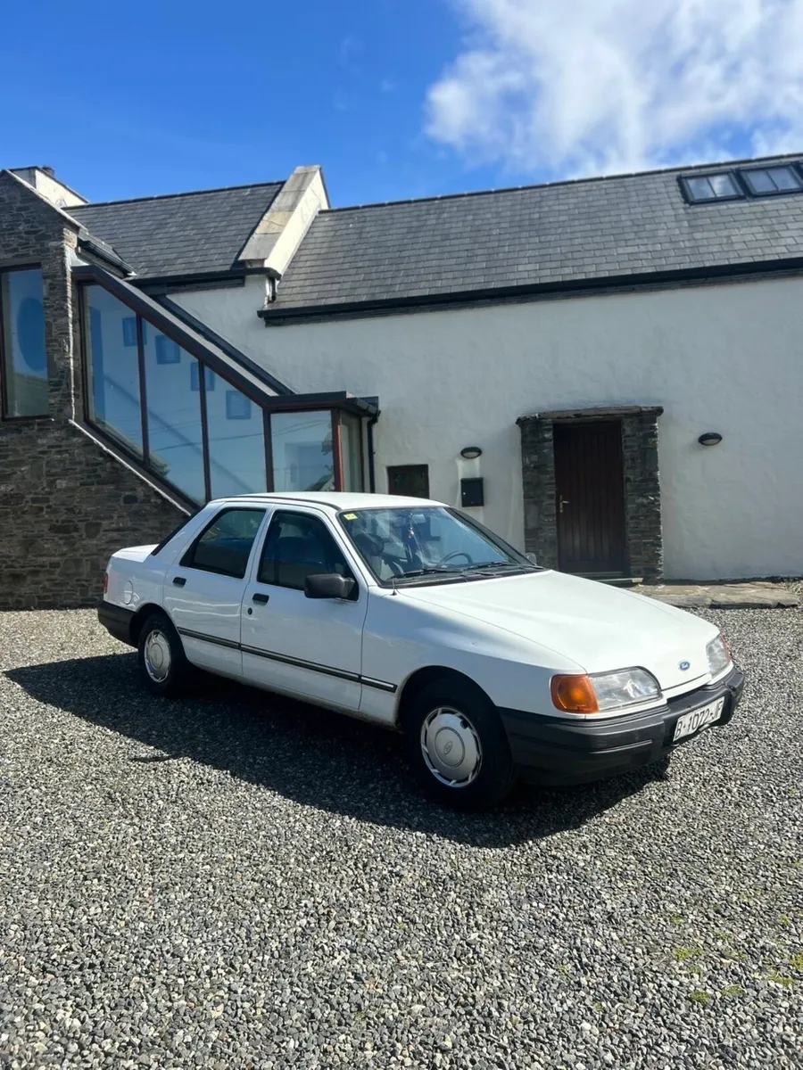 Ford Sierra 1988 - Image 2