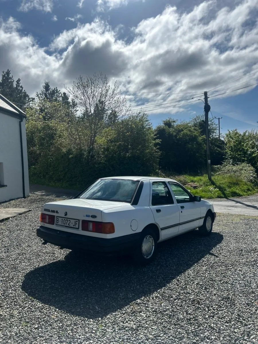 Ford Sierra 1988 - Image 4