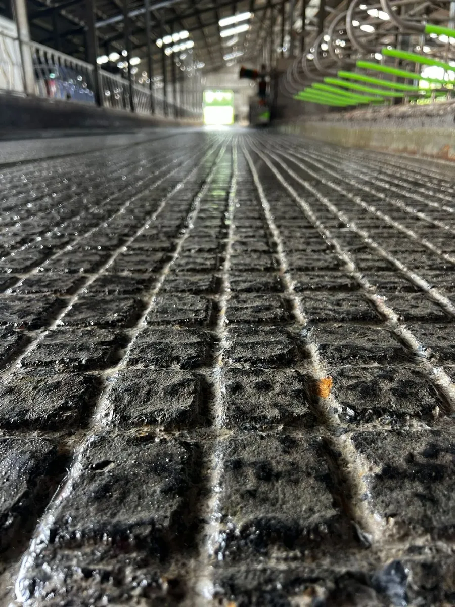 Concrete Grooving & Diamond Slat Cutting - Image 3