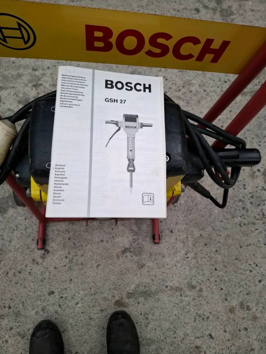 Bosch Demolition Hammer - Image 4