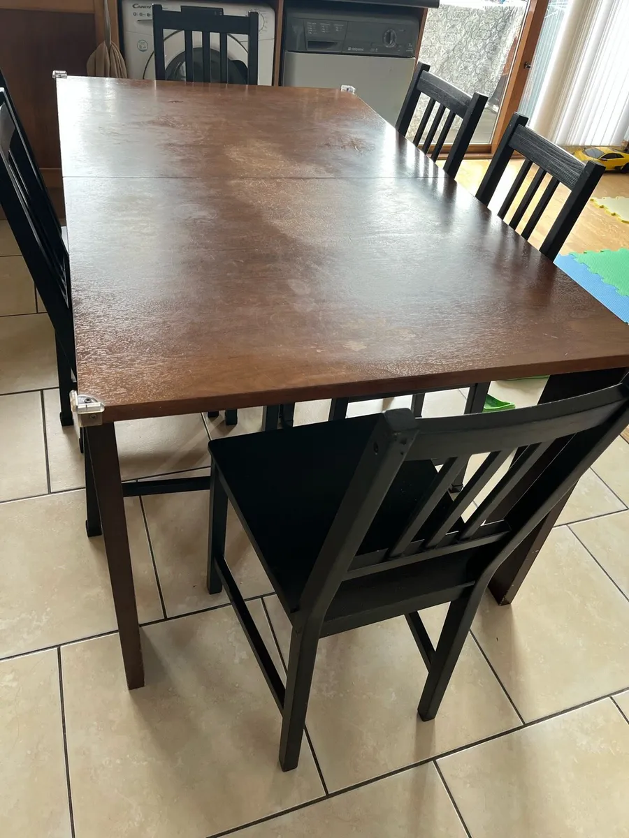 Table and chairs for sale - Image 1