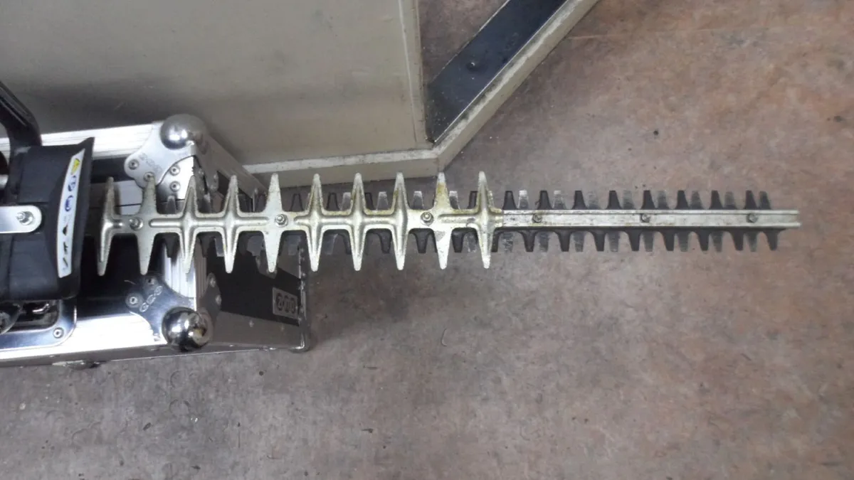 Kutmower Hedge Cutter (KHT600E) - Image 4