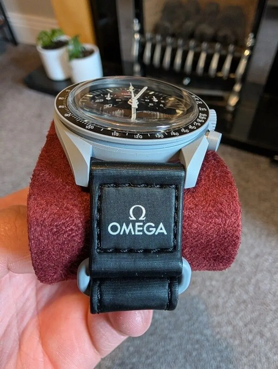 Swatch X Omega MoonSwatch - Image 4