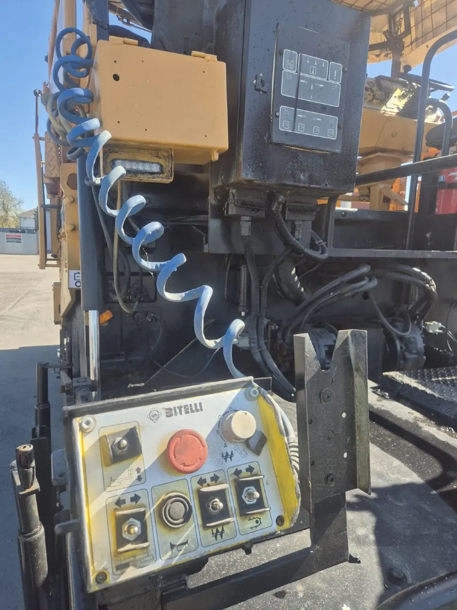 Asphalt Paver BITELLI RB472 - Image 4