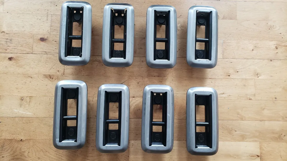 vw transporter t5 t5.1 kombi seat brackets vgc - Image 1