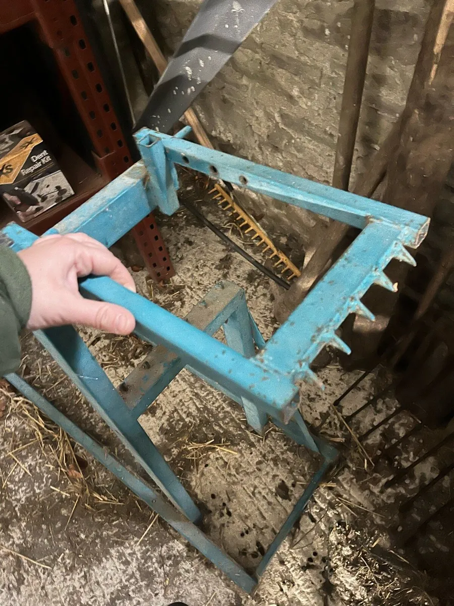 Timber Holder - Image 2