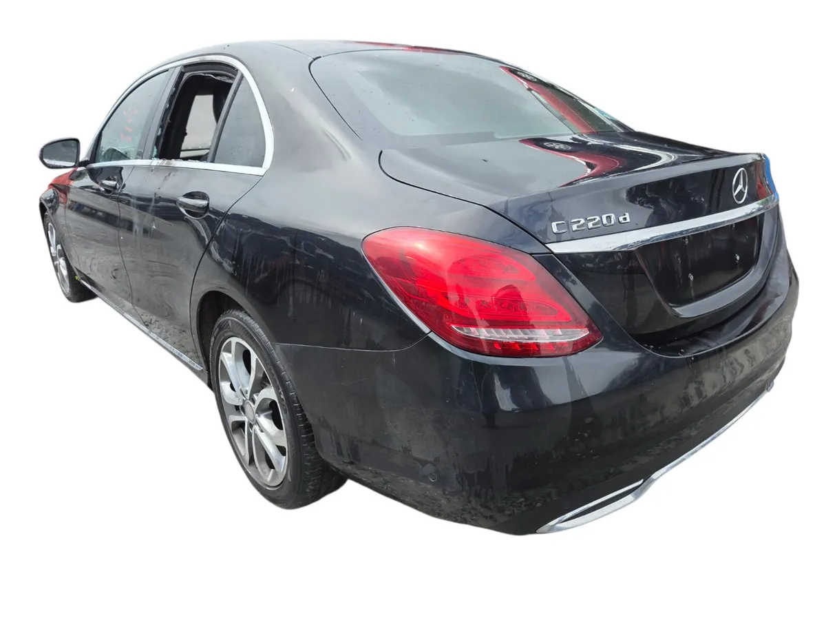 2016 MERCEDES BENZ C CLASS For Breaking/Dismantlin - Image 4