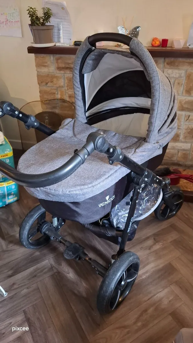 2 in 1 vanicci pram - Image 1