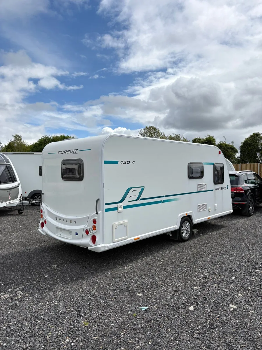 2018 Bailey 4 Berth Fixed Bed Lightweight Caravan - Image 4
