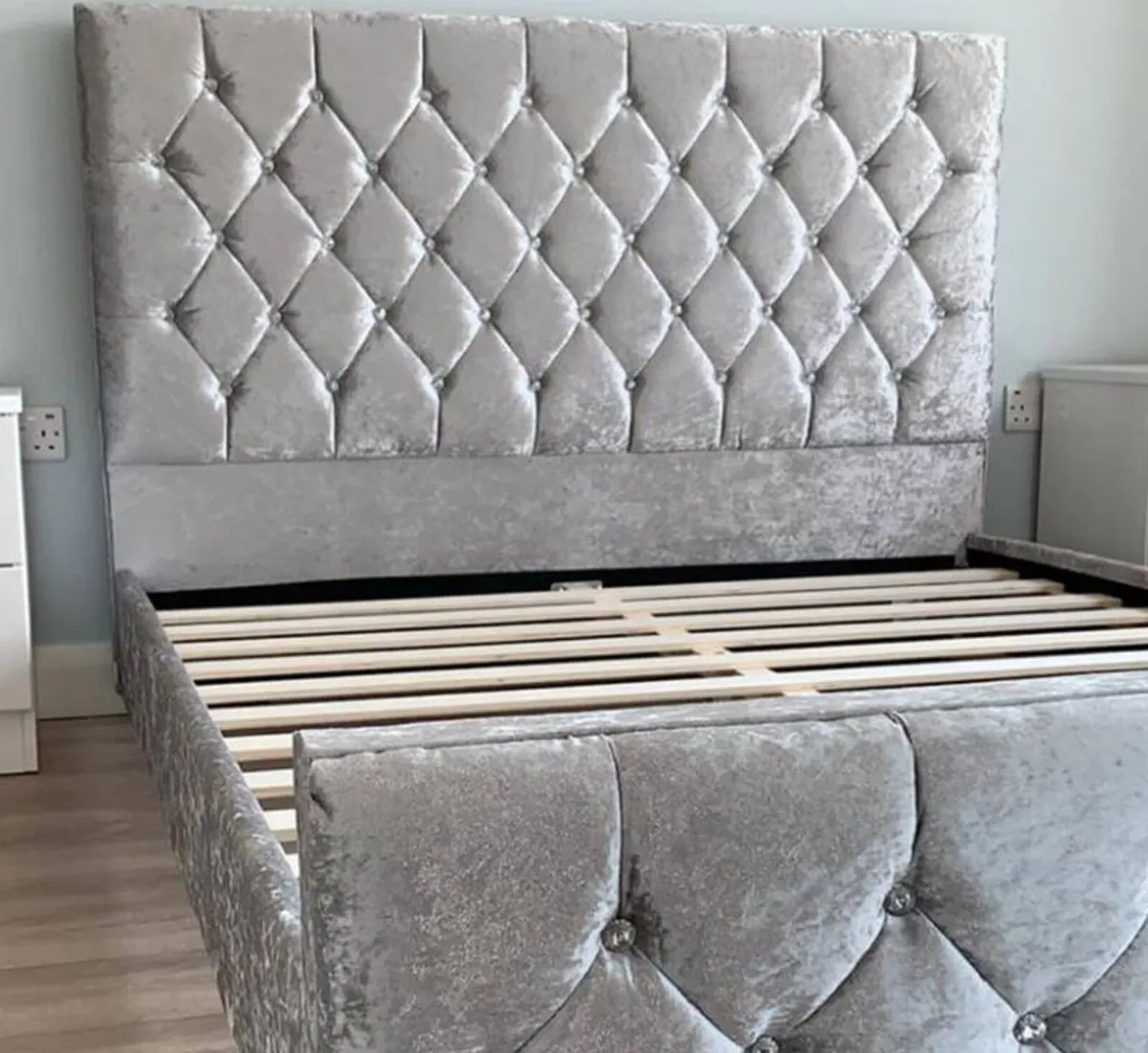 Crushed Sterling Velvet DOUBLE BED Frame - Silver - Image 3
