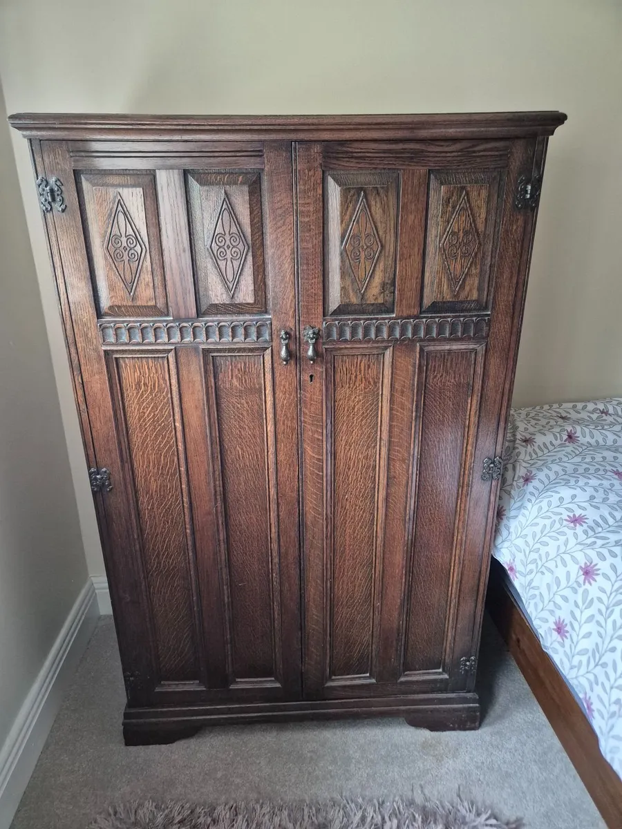 Vintage Wardrobe - Image 4