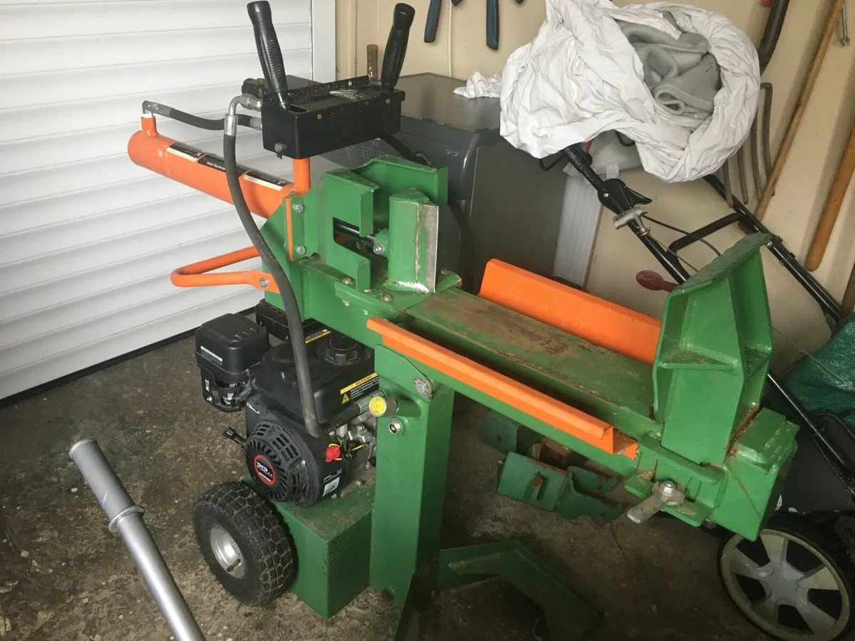 Petrol log splitter - Image 2
