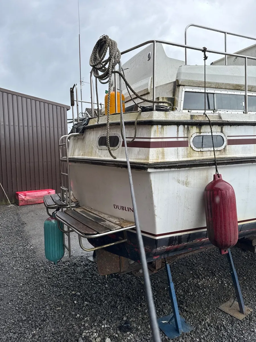 Broom Ocean 37 foot 3 cabin layout - Image 3