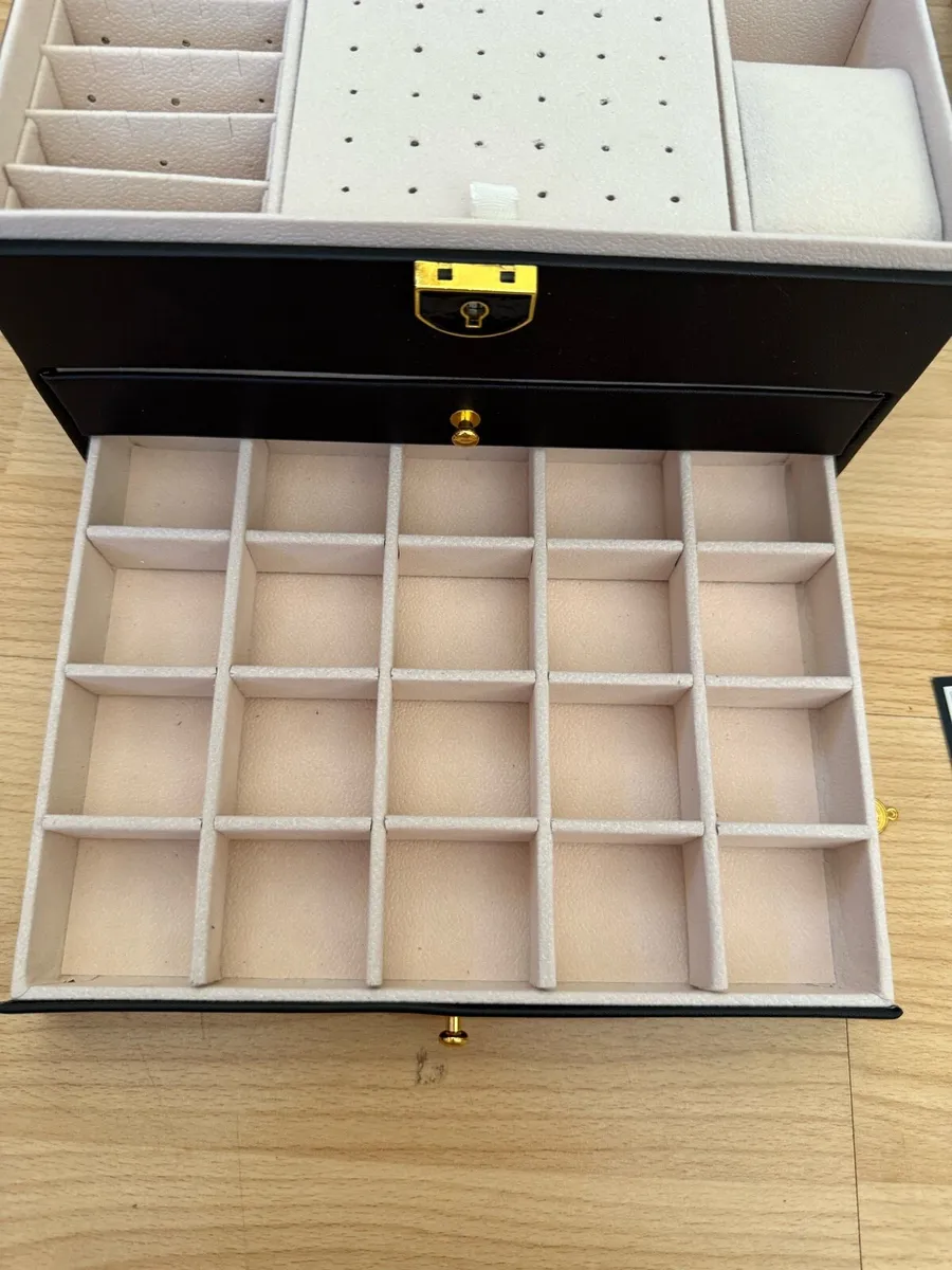 Jewellery box - Image 3
