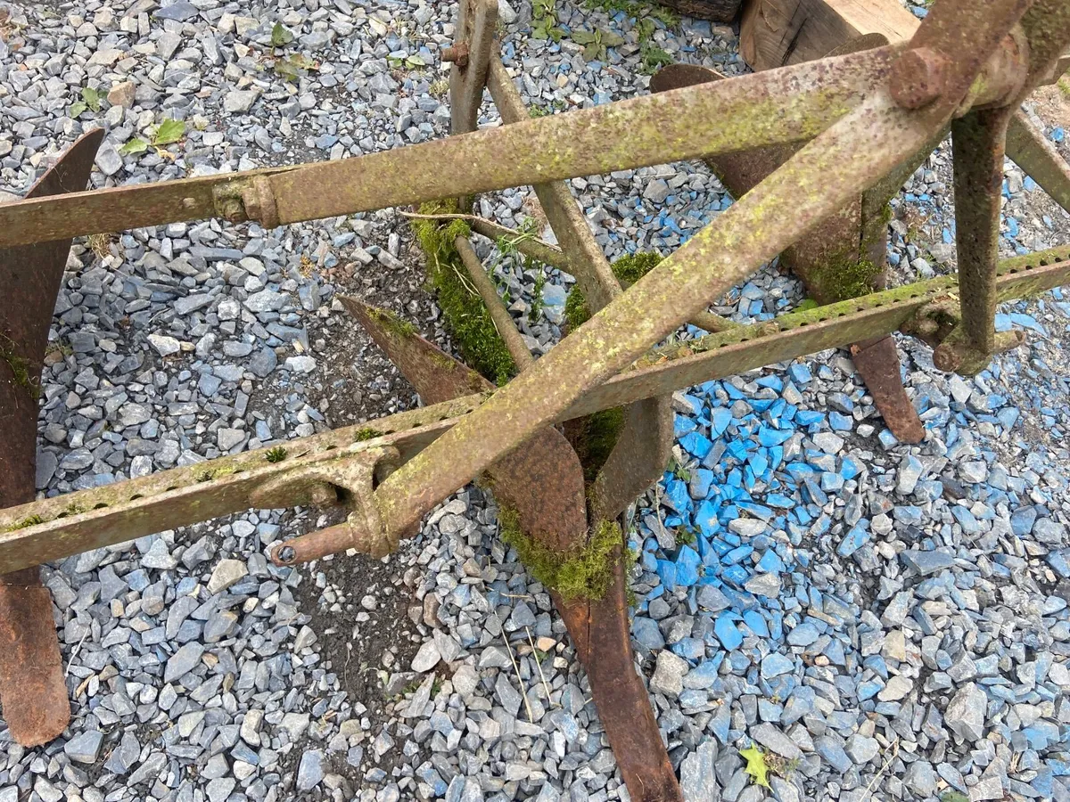 plough s - Image 1