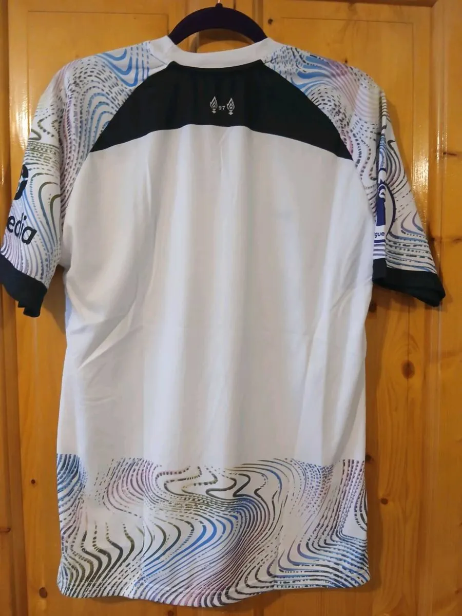 Liverpool jersey - Image 2
