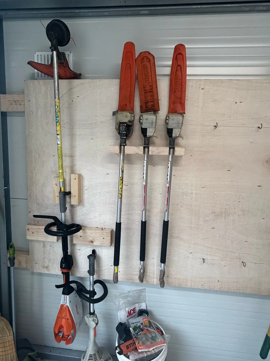 Hedge trimmers