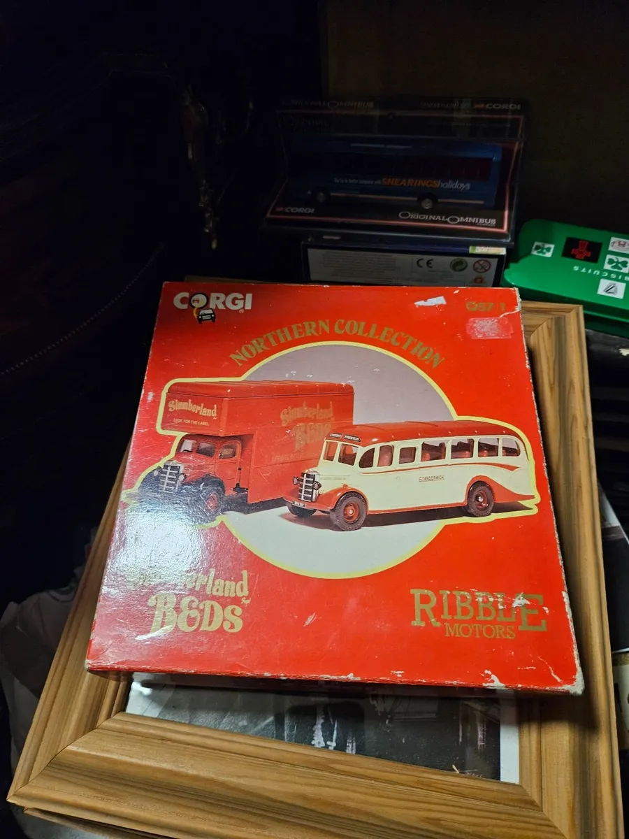 Corgi Slumberland Truck Set - Image 2