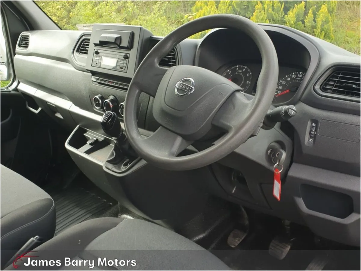 Nissan NV400 NV400 L2 H2 135hp // LOW MILEAGE - Image 3
