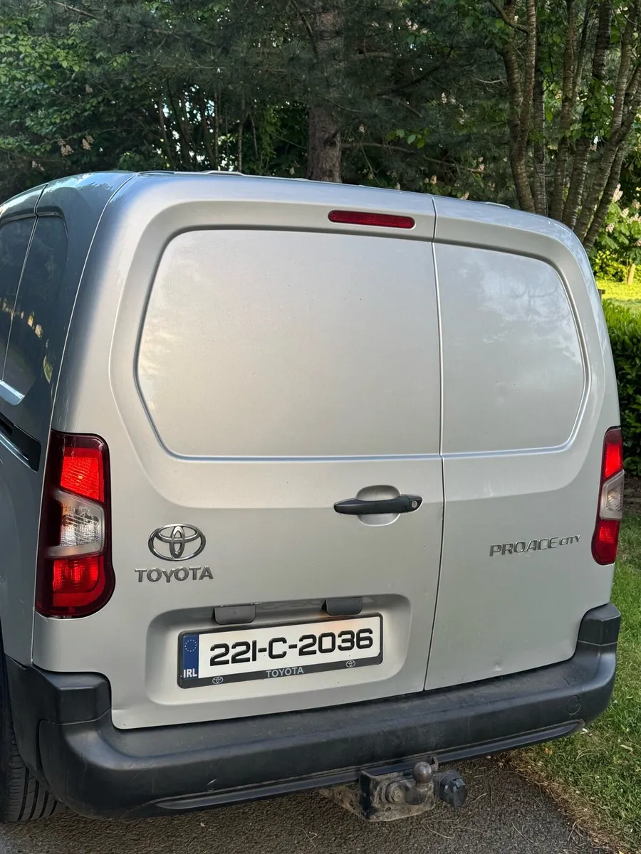22 PROACE CITY 6 SPEED 100 BHP  NO DAMAGE - Image 4