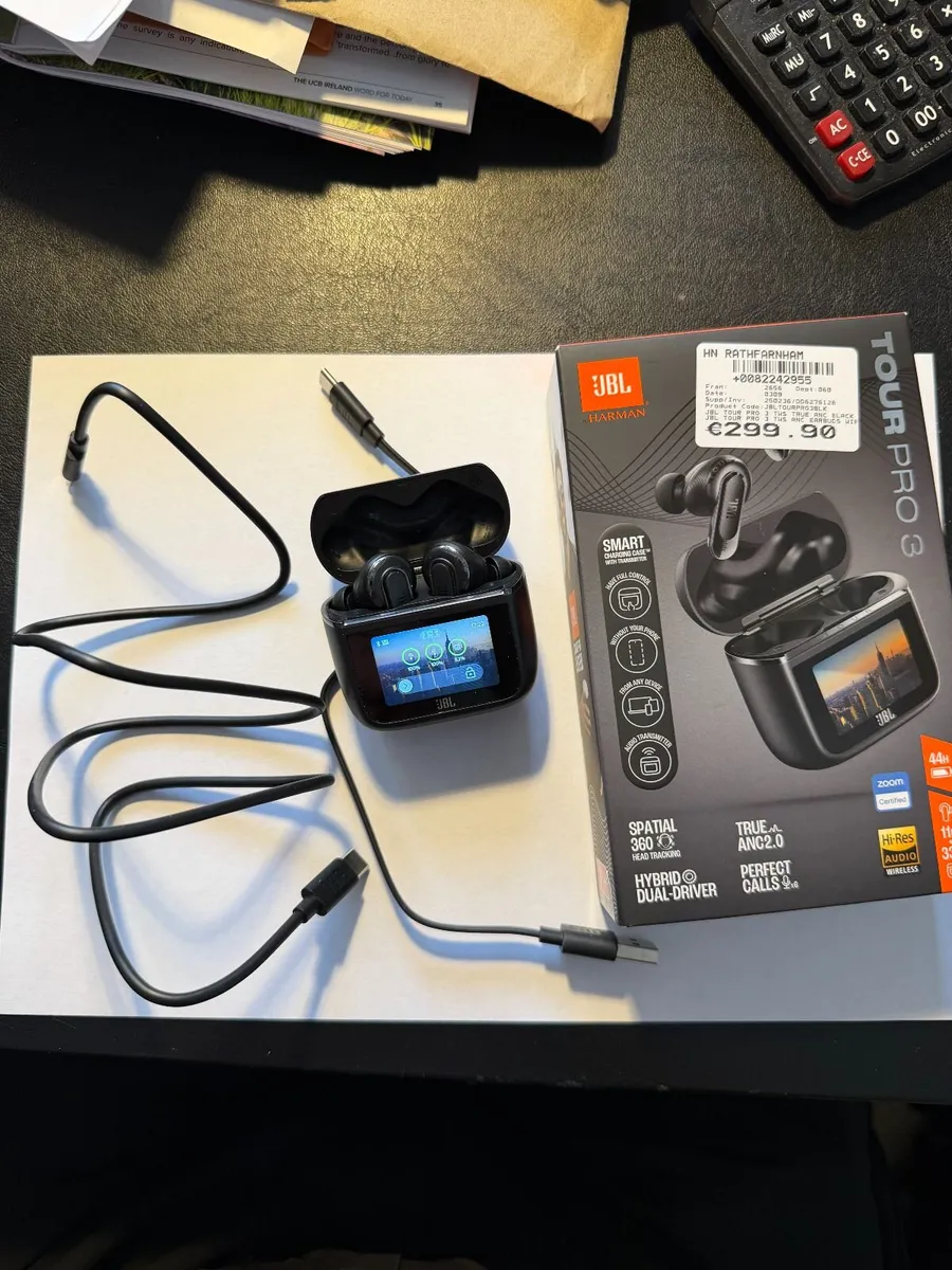 Brand New Noise Cancelling Ear Buds - Image 3