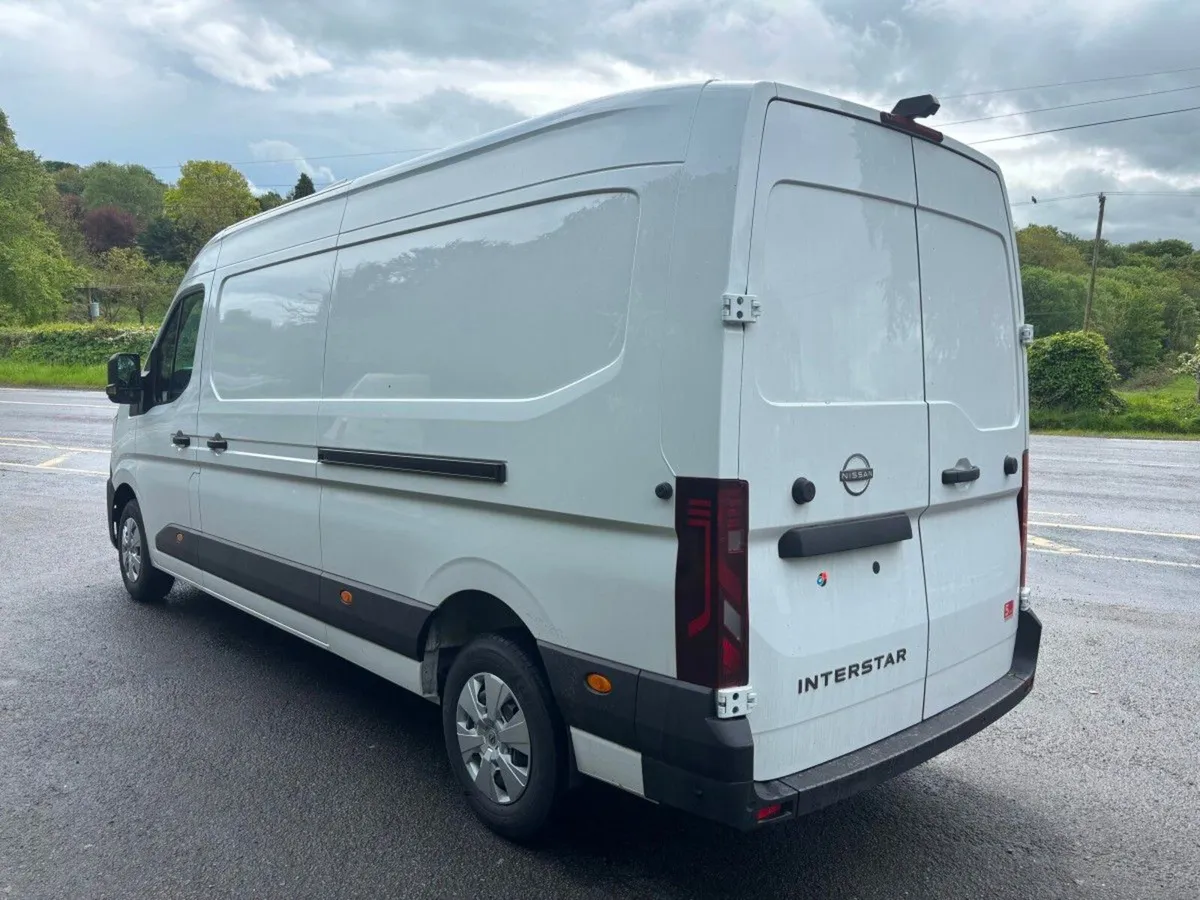 Nissan Interstar L3H2 SV Premium FRIDGE TO GO - Image 4