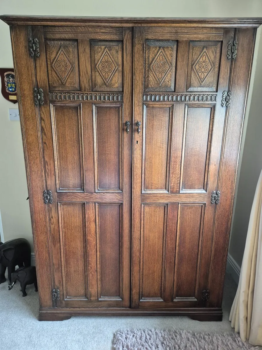 Vintage Wardrobe - Image 2