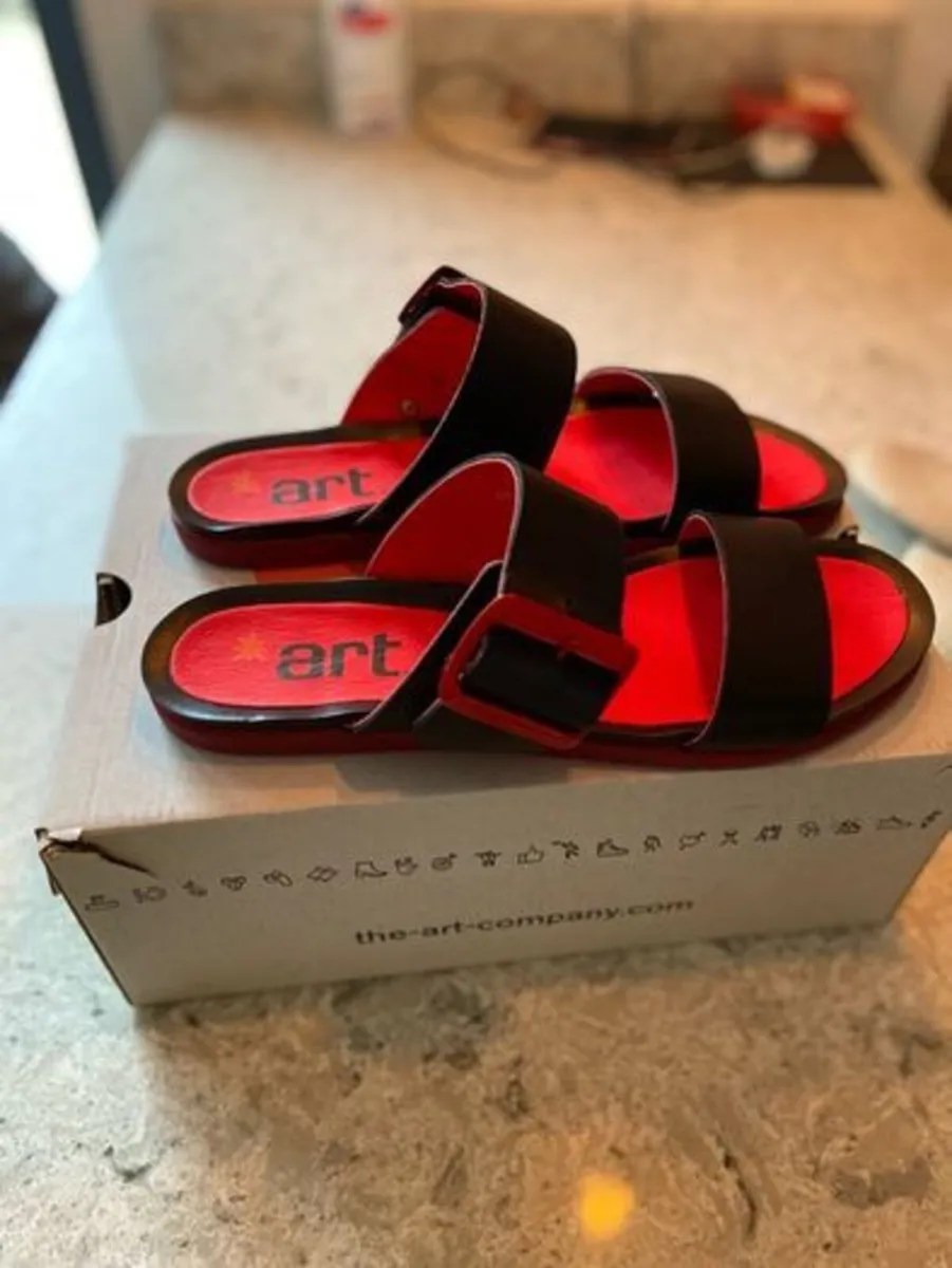 ART Women's Slip on 100% Leather Sandals 8uk New - Image 2