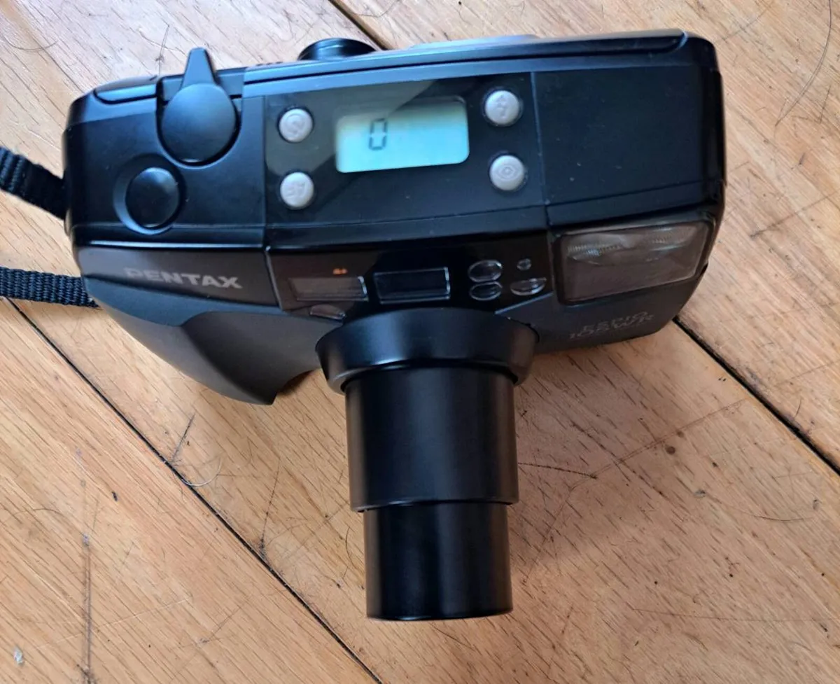 Pentax Espio /IQ Zoom 105 WR - Image 2