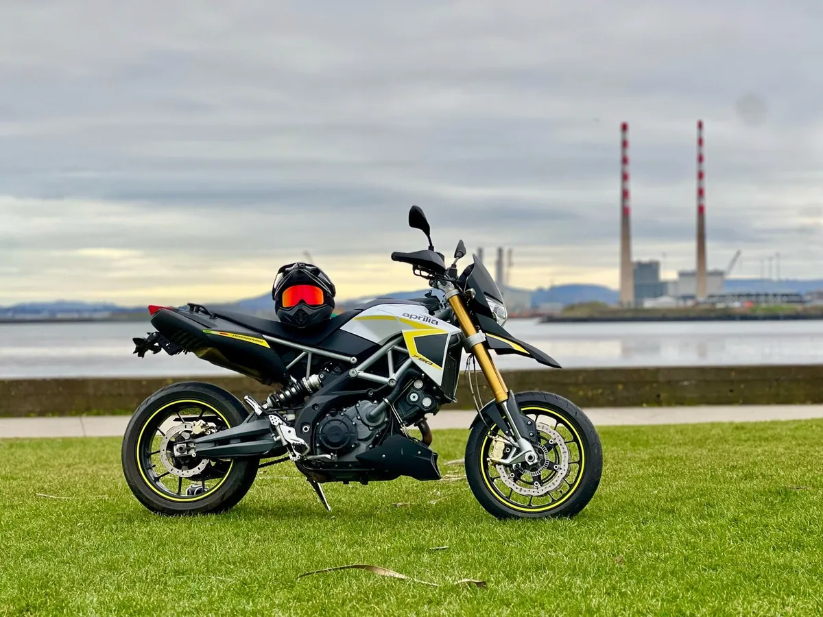 2016 APRILIA DORSODURO 750 - Image 1