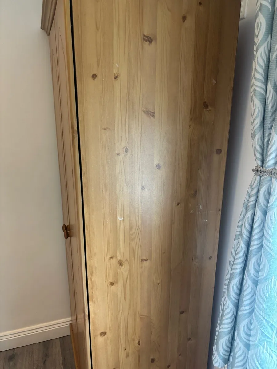 Wardrobe - Image 4