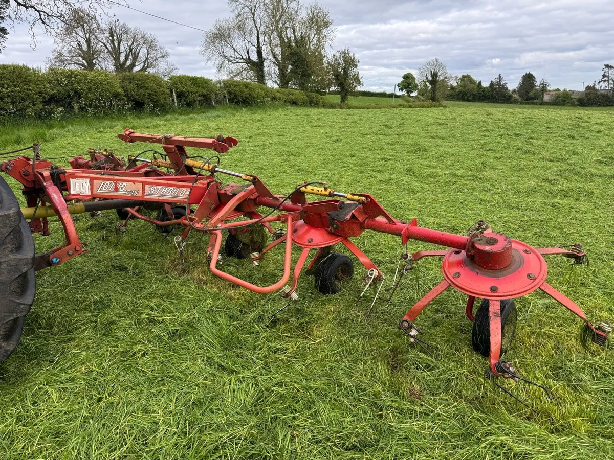 Lely Lotus 675 grass Tedder - Image 4
