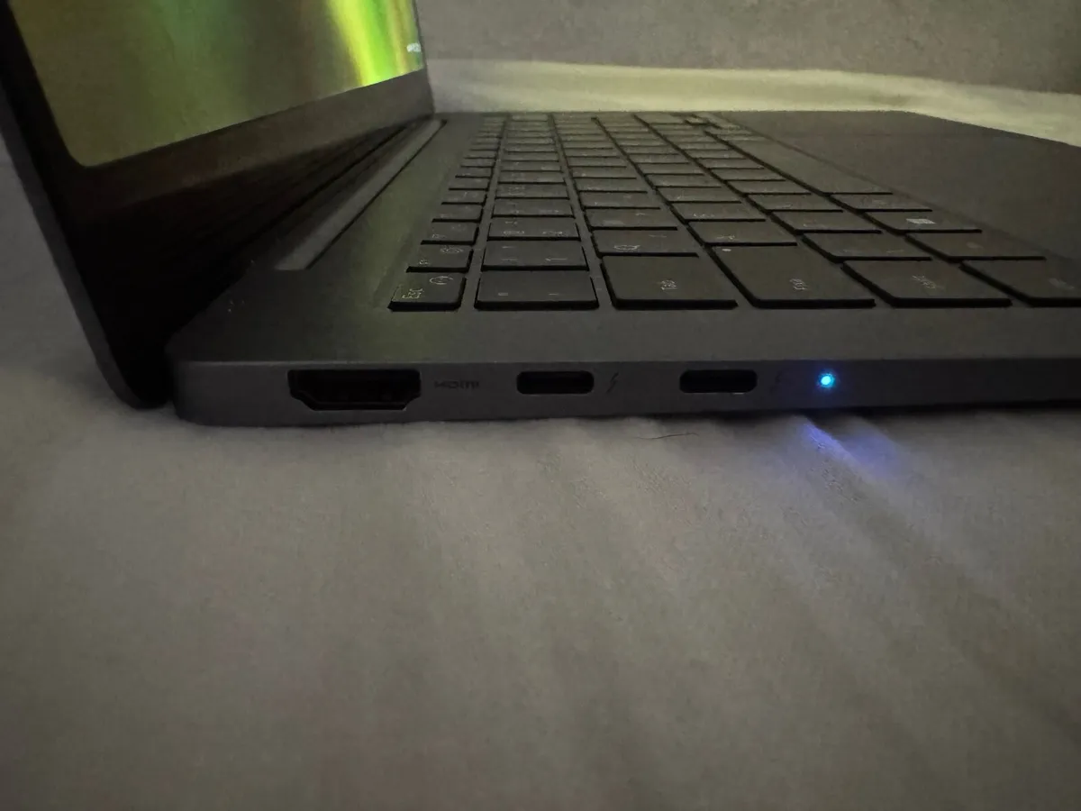 Samsung Galaxy Book4 Pro - Image 4